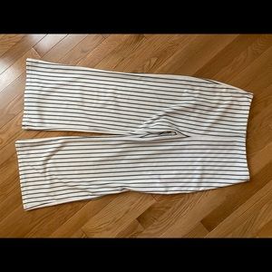 Wide cut striped pants